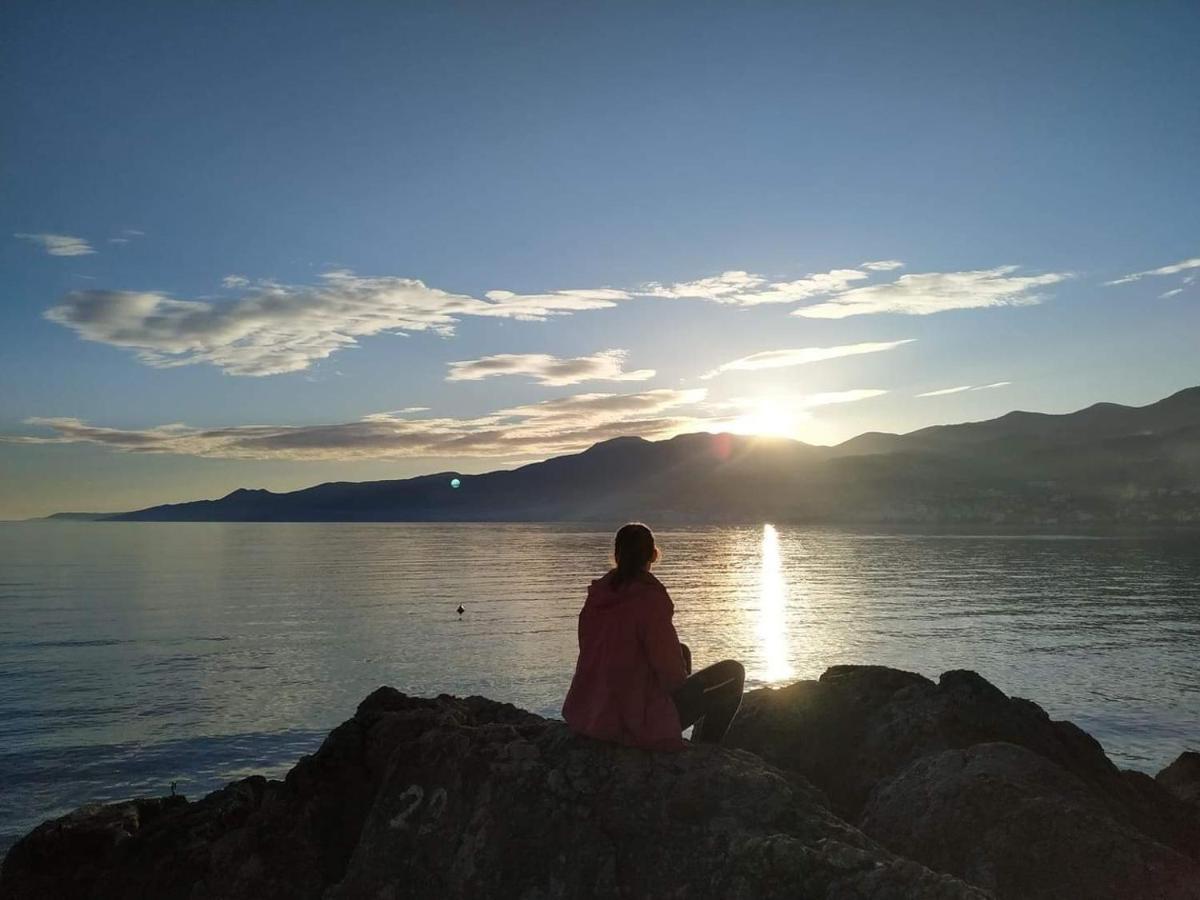 Sea And Mountain Daire Rijeka Dış mekan fotoğraf