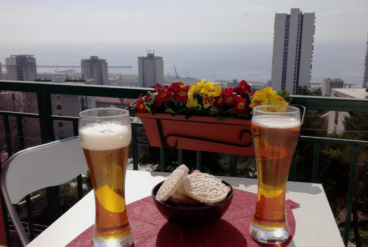 Sea And Mountain Daire Rijeka Dış mekan fotoğraf