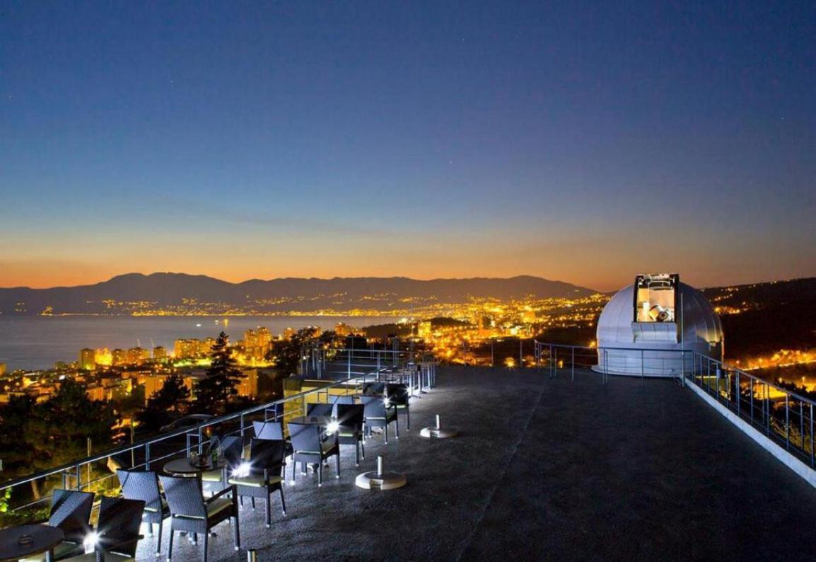 Sea And Mountain Daire Rijeka Dış mekan fotoğraf