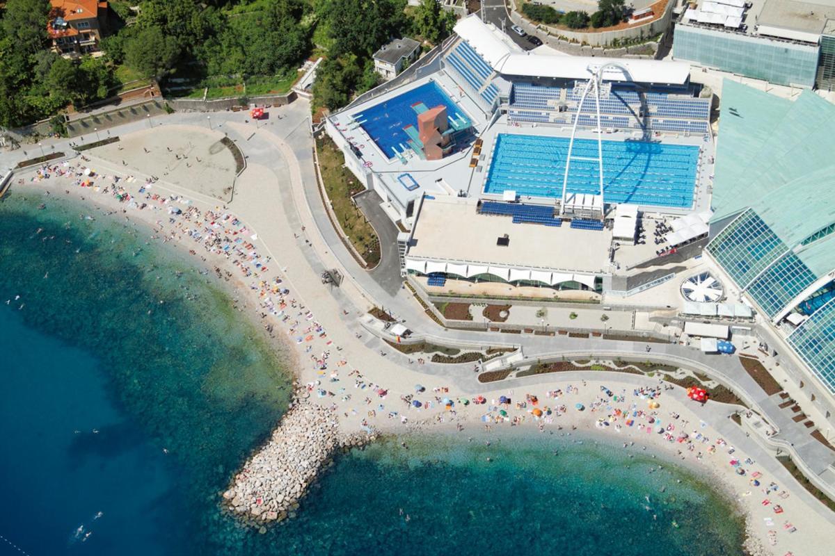 Sea And Mountain Daire Rijeka Dış mekan fotoğraf